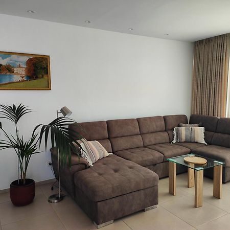 Garden Suites Luxury Apartment بالم مار المظهر الخارجي الصورة