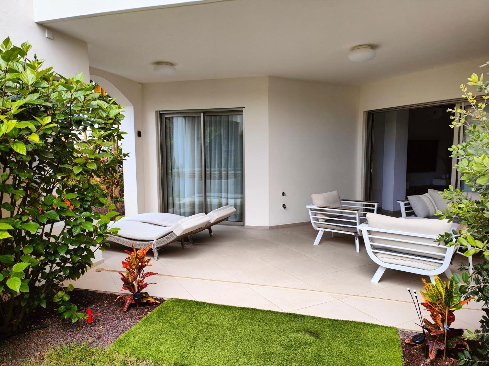 Garden Suites Luxury Apartment بالم مار المظهر الخارجي الصورة